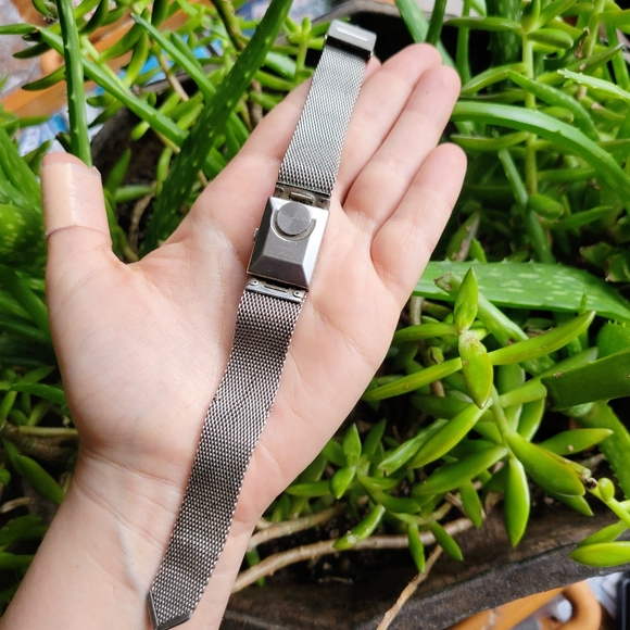 Vintage Silver Timex England Watch - Picture 11 of 12